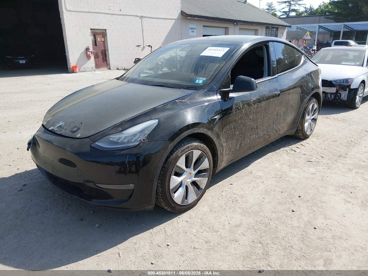 2021 TESLA MODEL Y LONG RANGE DUAL MOTOR ALL-WHEEL DRIVE — снимка 2