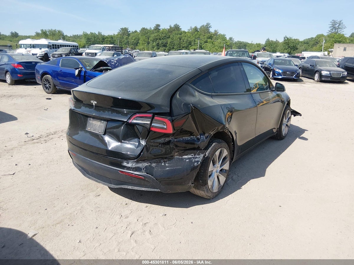2021 TESLA MODEL Y LONG RANGE DUAL MOTOR ALL-WHEEL DRIVE — снимка 4
