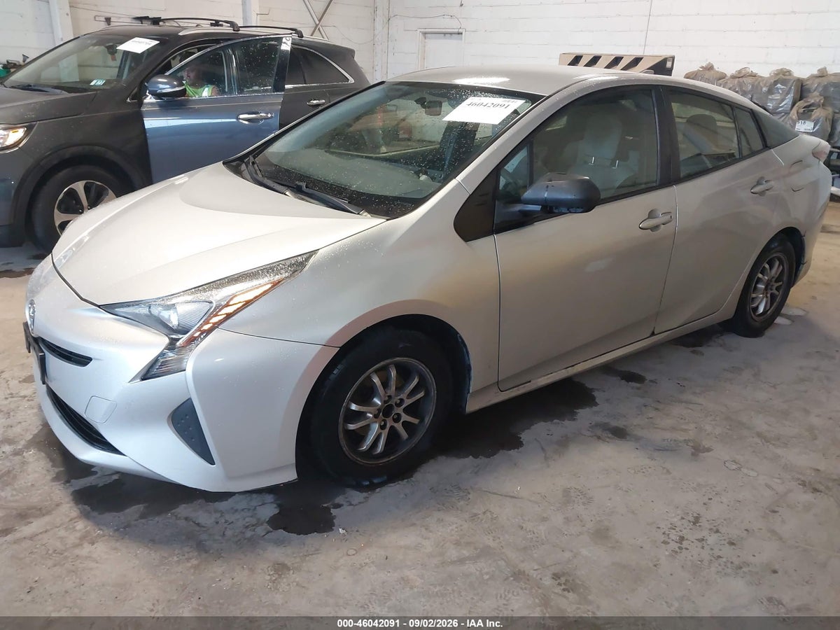 2016 TOYOTA PRIUS TWO — снимка 2
