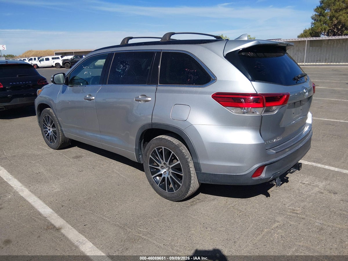 2017 TOYOTA HIGHLANDER SE — снимка 3