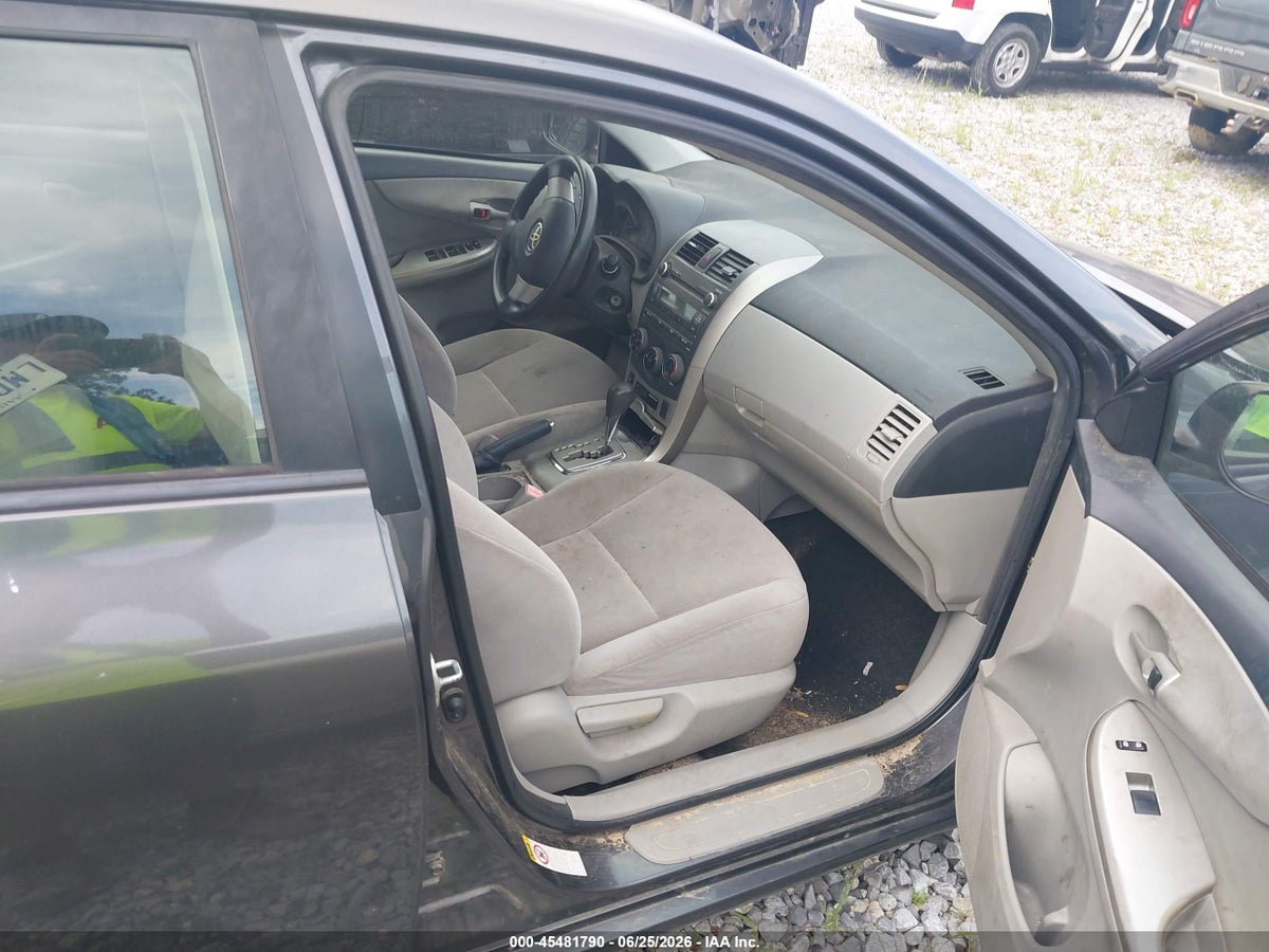 2011 TOYOTA COROLLA LE — снимка 5