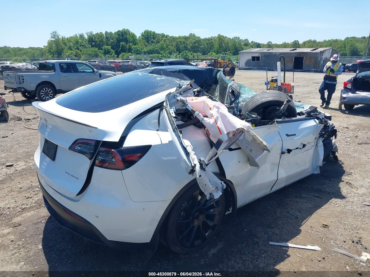 2023 TESLA MODEL Y AWD/LONG RANGE DUAL MOTOR ALL-WHEEL DRIVE — снимка 4