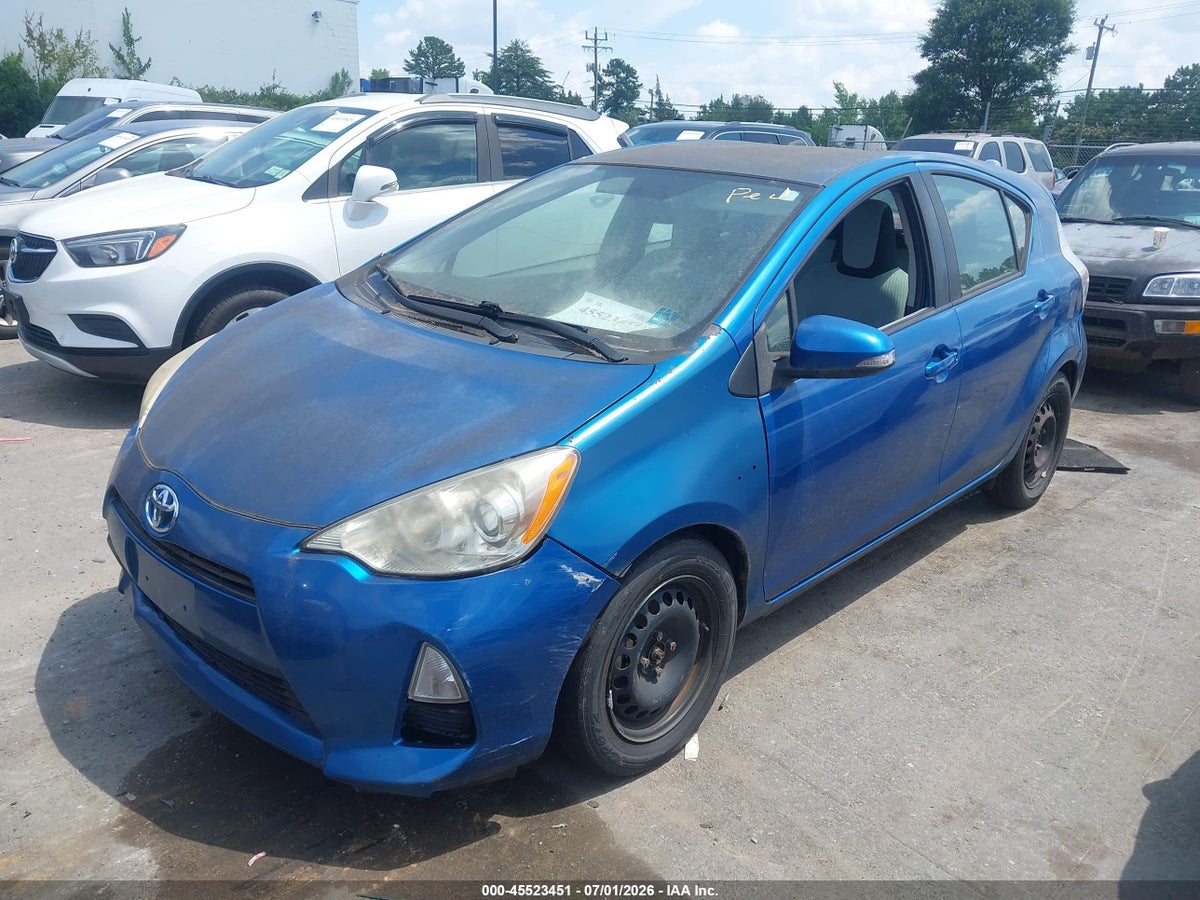 2012 TOYOTA PRIUS C ONE — снимка 2