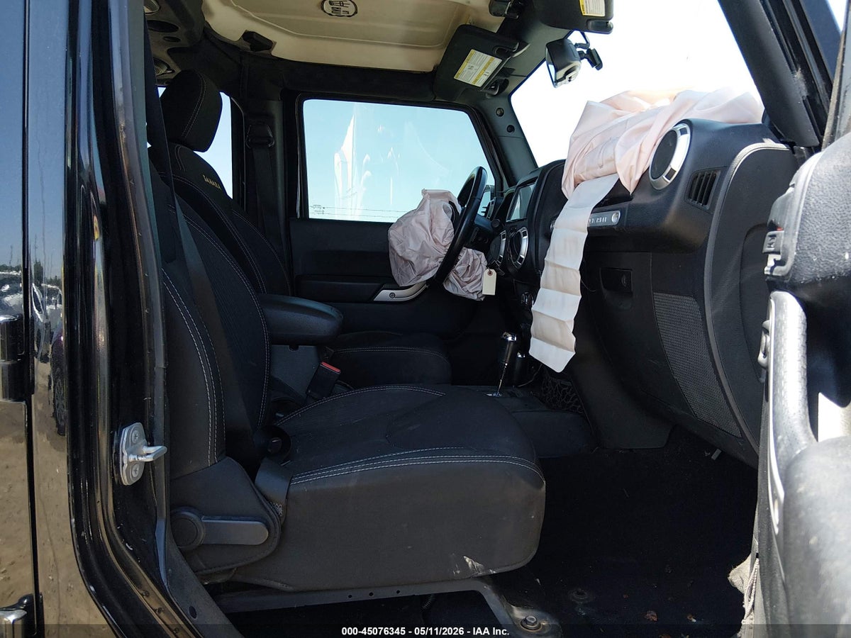 2014 JEEP WRANGLER UNLIMITED SAHARA — снимка 5