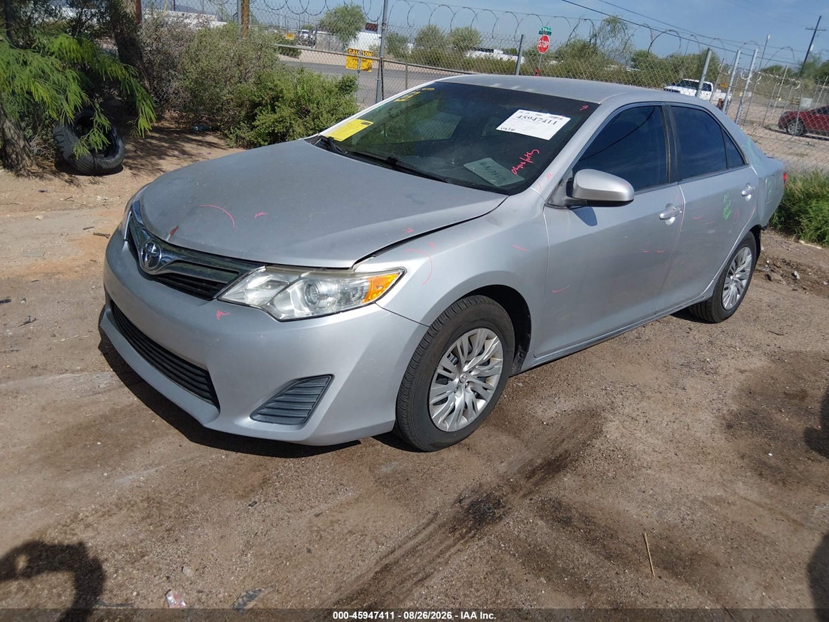 2012 TOYOTA CAMRY LE — снимка 2
