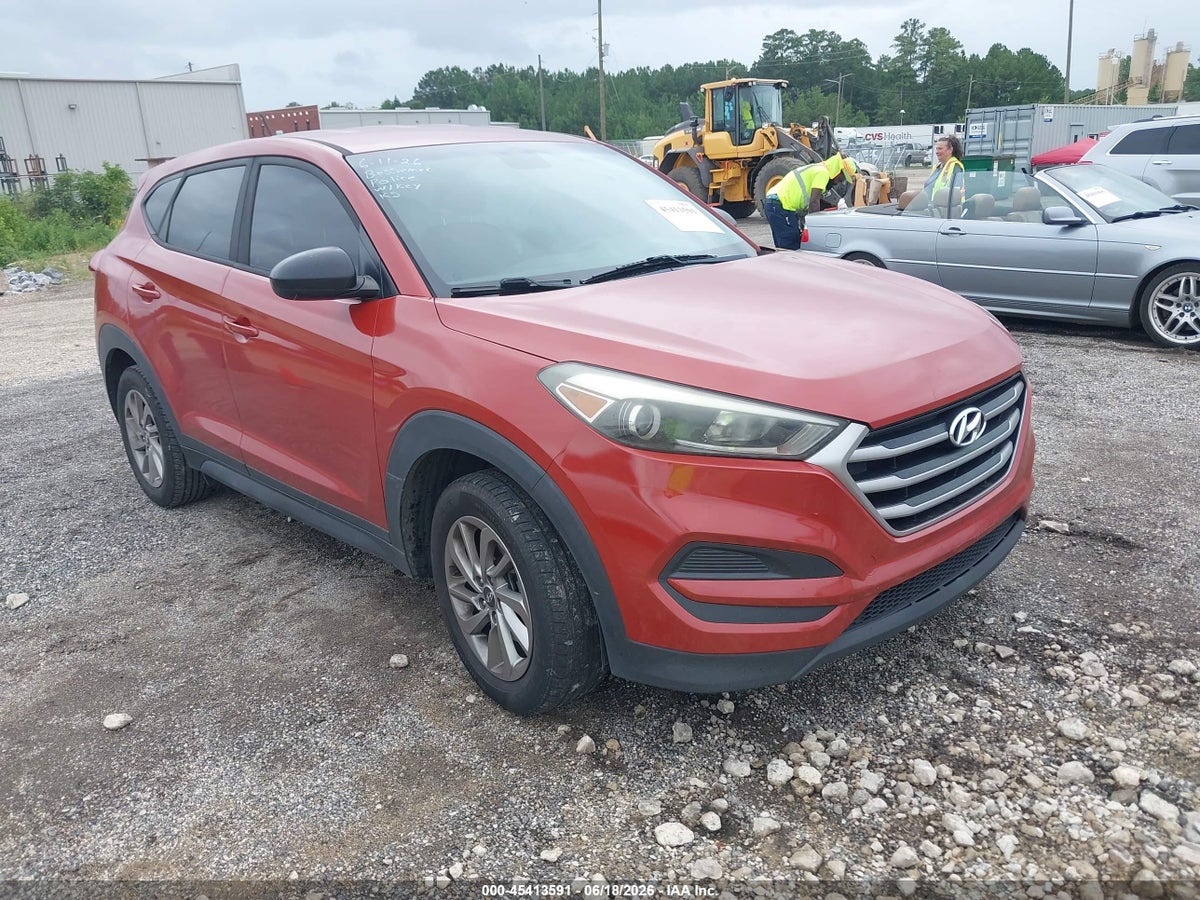 2017 HYUNDAI TUCSON SE