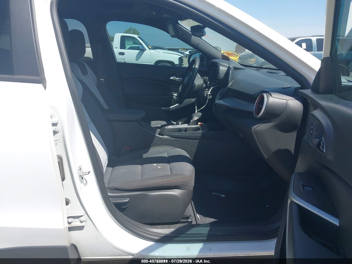 2025 CHEVROLET TRAX FWD 1RS — снимка 5