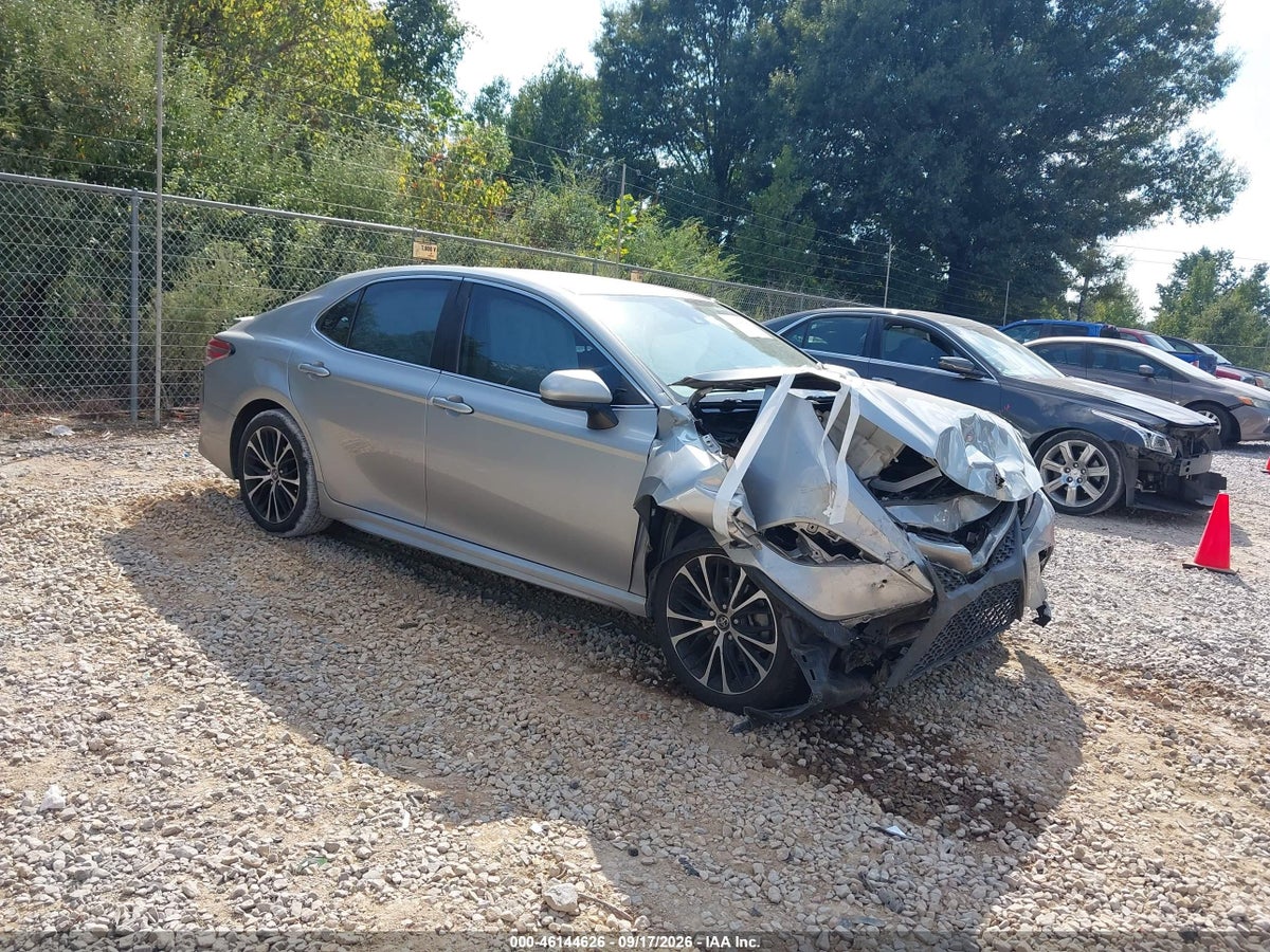 2019 TOYOTA CAMRY SE