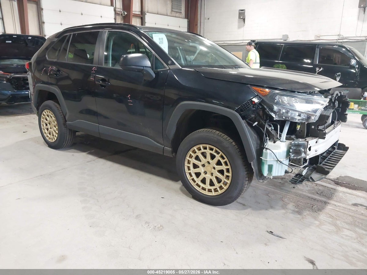 2020 TOYOTA RAV4 LE