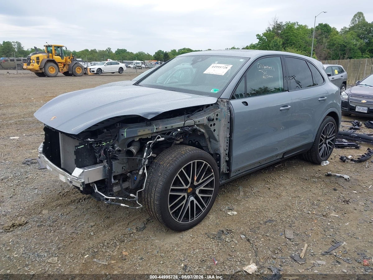 2024 PORSCHE CAYENNE — снимка 2