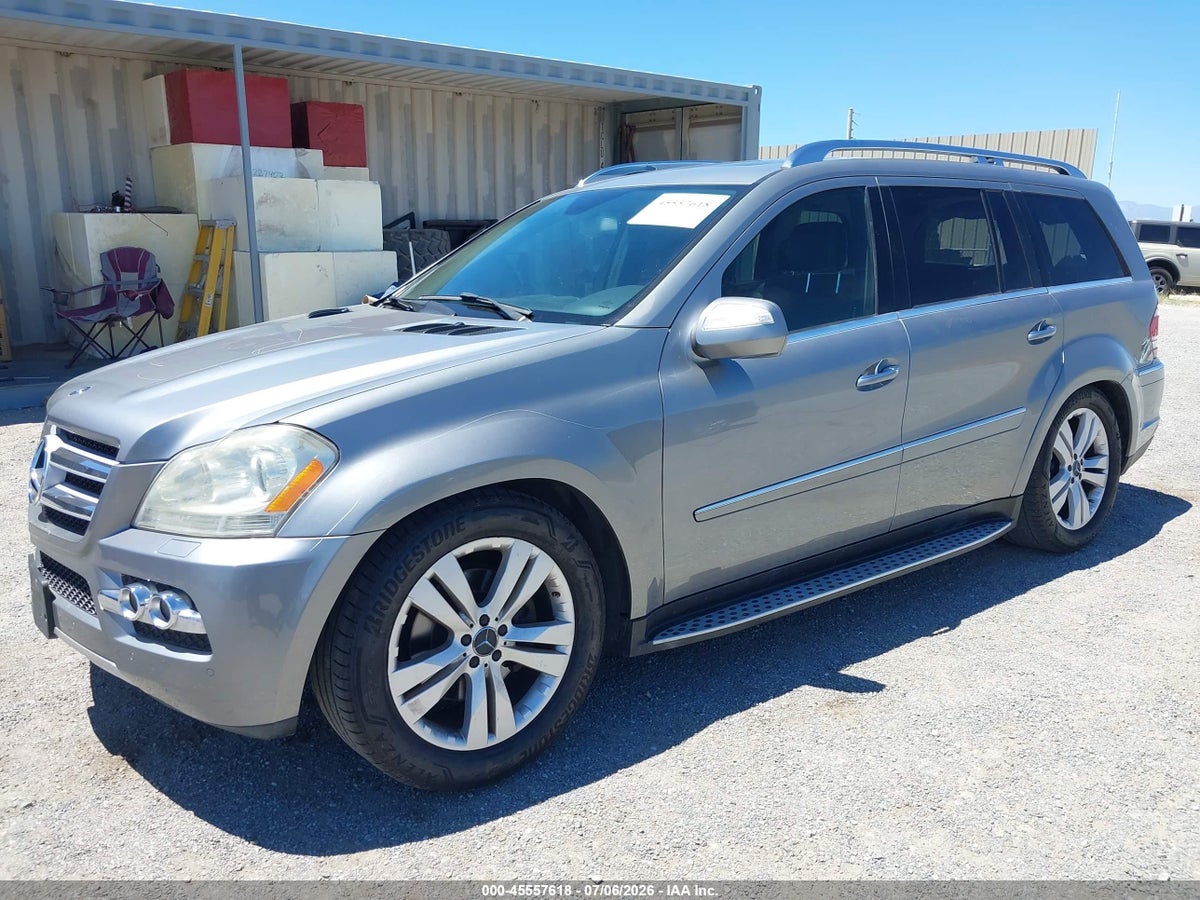 2010 MERCEDES-BENZ GL 450 4MATIC — снимка 2