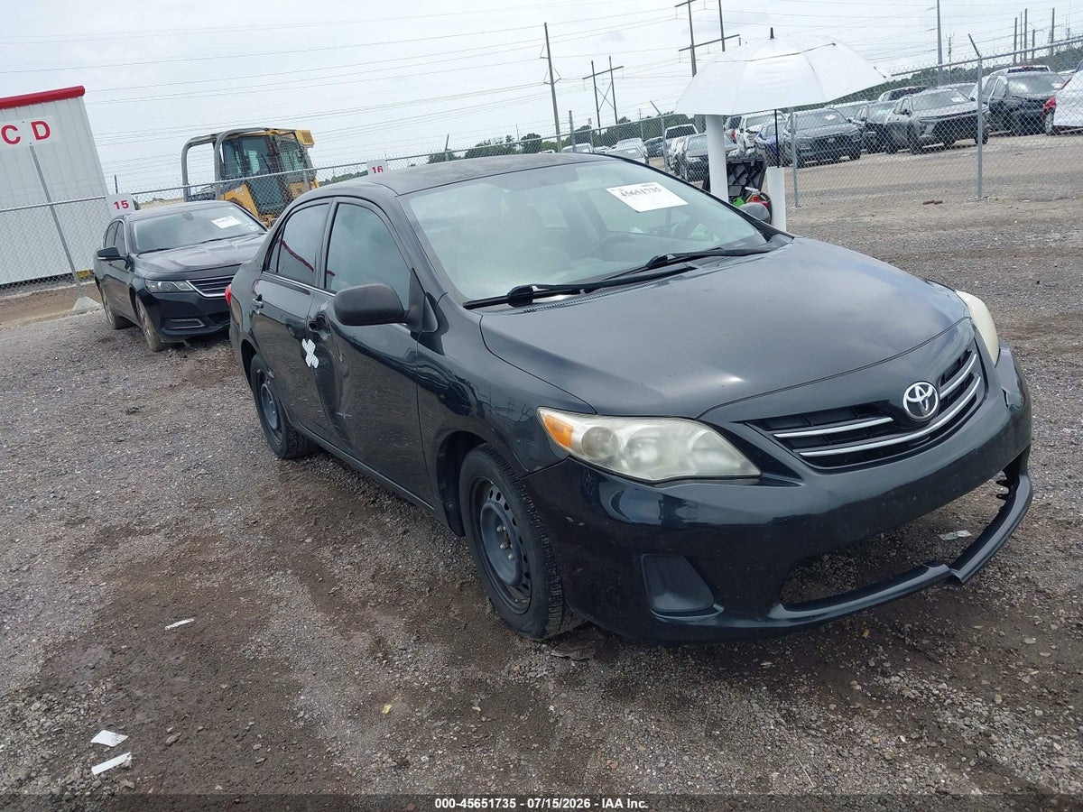 2013 TOYOTA COROLLA LE