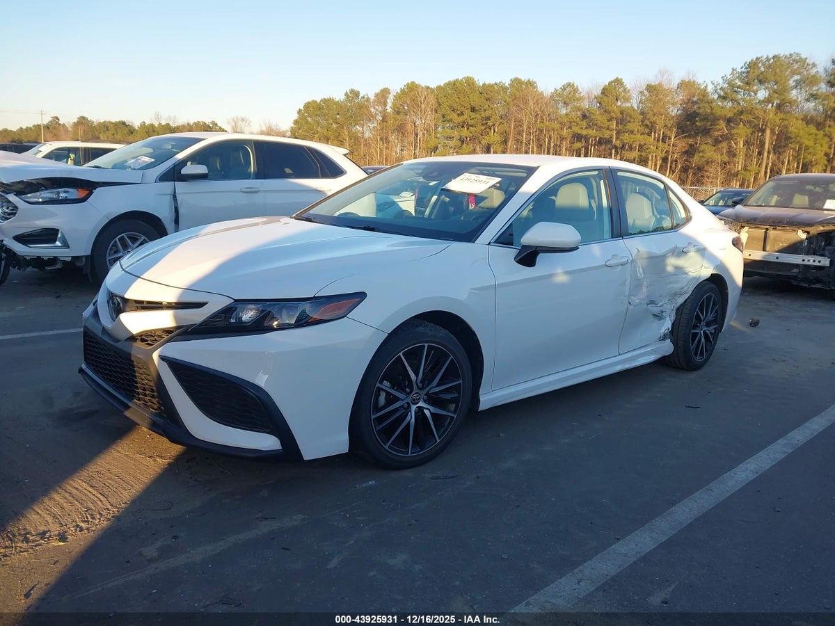 2021 TOYOTA CAMRY SE — снимка 2