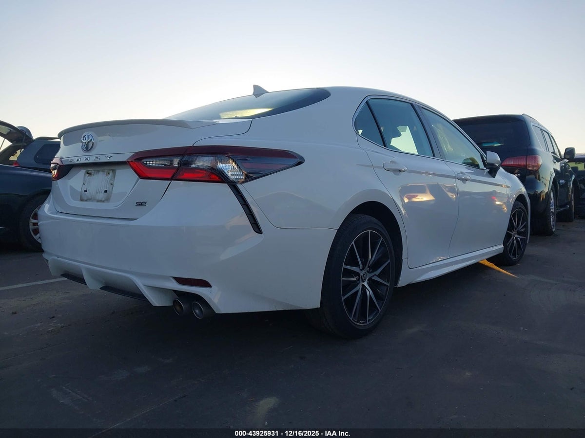 2021 TOYOTA CAMRY SE — снимка 4