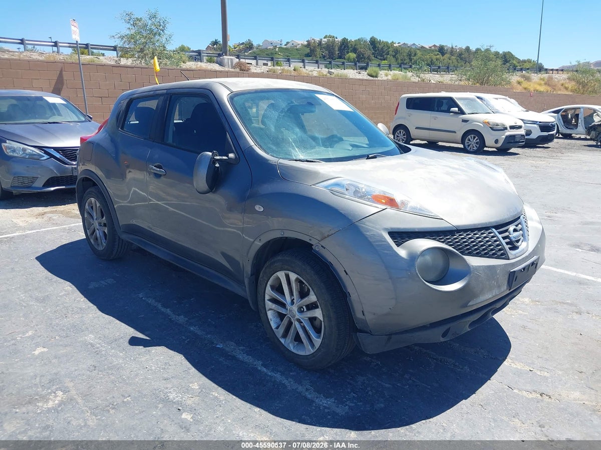 2013 NISSAN JUKE S
