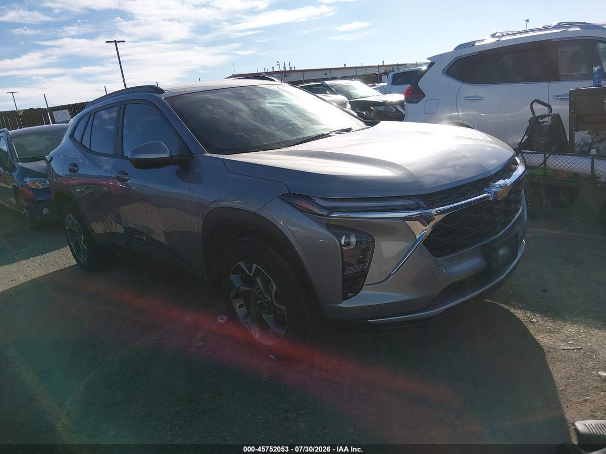 2025 CHEVROLET TRAX FWD LT