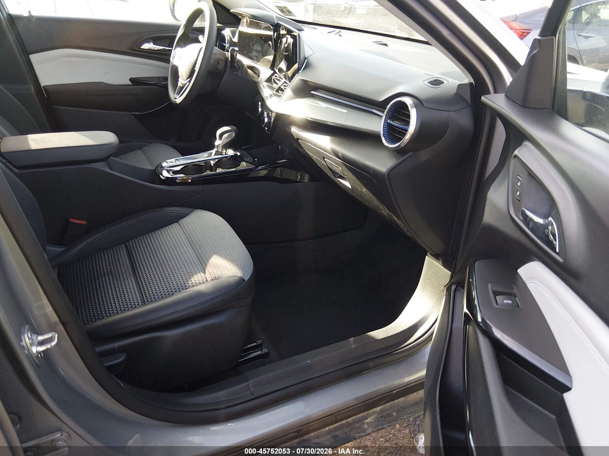 2025 CHEVROLET TRAX FWD LT — снимка 5