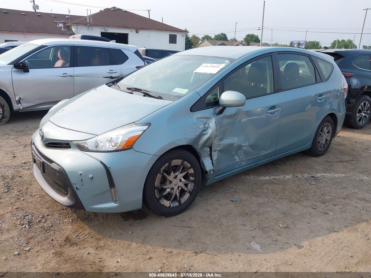 2015 TOYOTA PRIUS V THREE — снимка 2