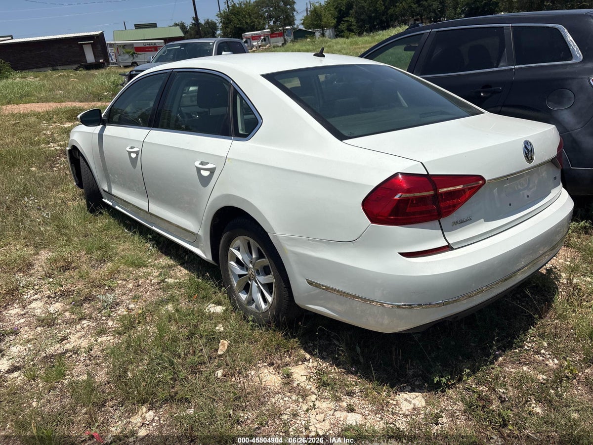 2016 VOLKSWAGEN PASSAT 1.8T S — снимка 3