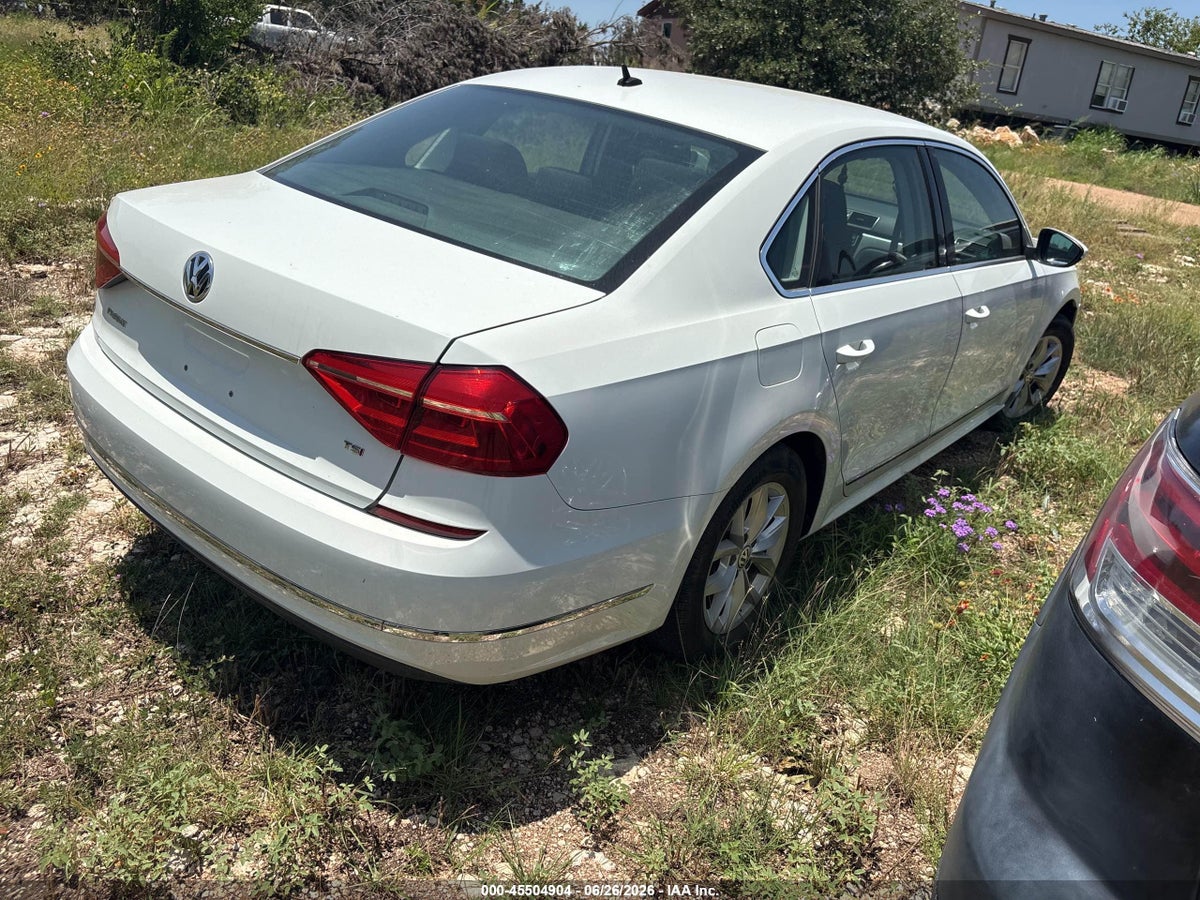 2016 VOLKSWAGEN PASSAT 1.8T S — снимка 4