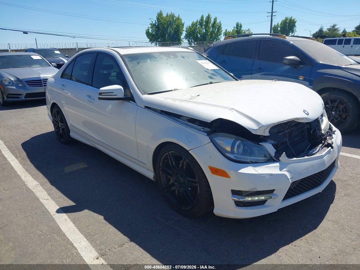 2013 MERCEDES-BENZ C 250 SPORT