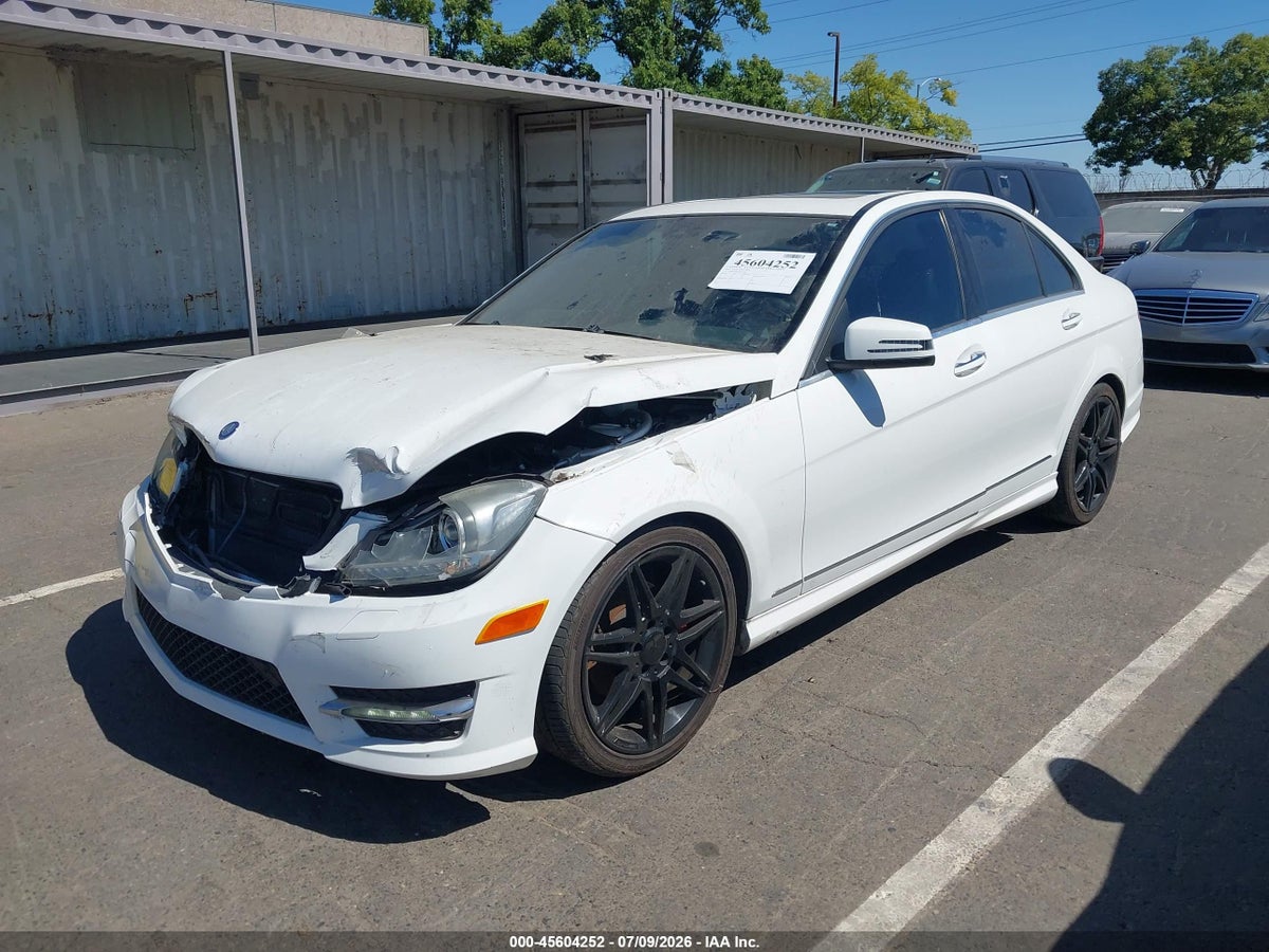 2013 MERCEDES-BENZ C 250 SPORT — снимка 2