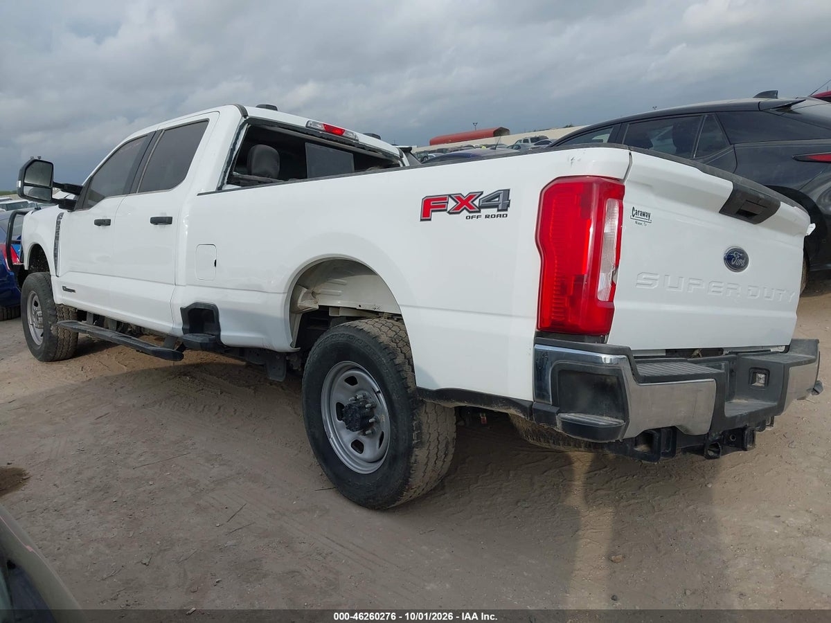 2026 FORD F-350 XL — photo 3