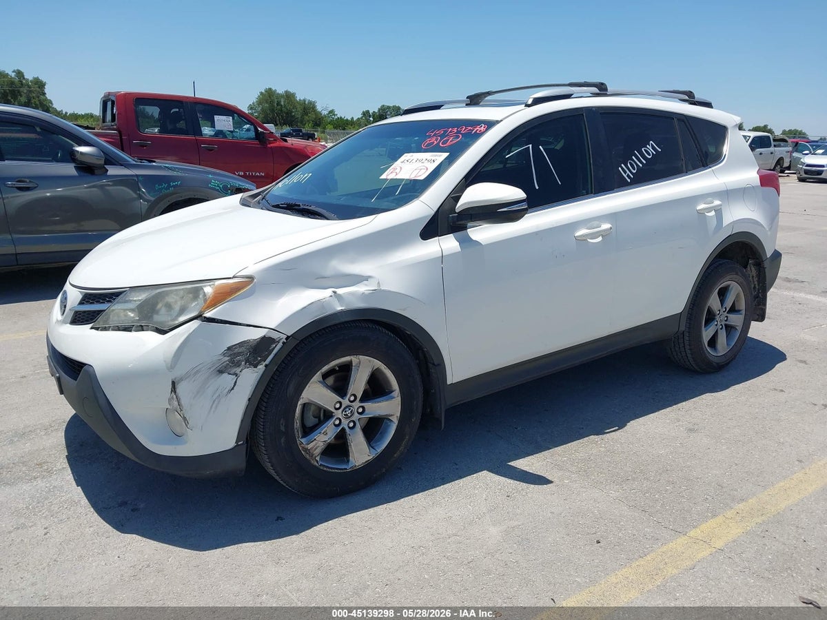 2015 TOYOTA RAV4 XLE — снимка 2