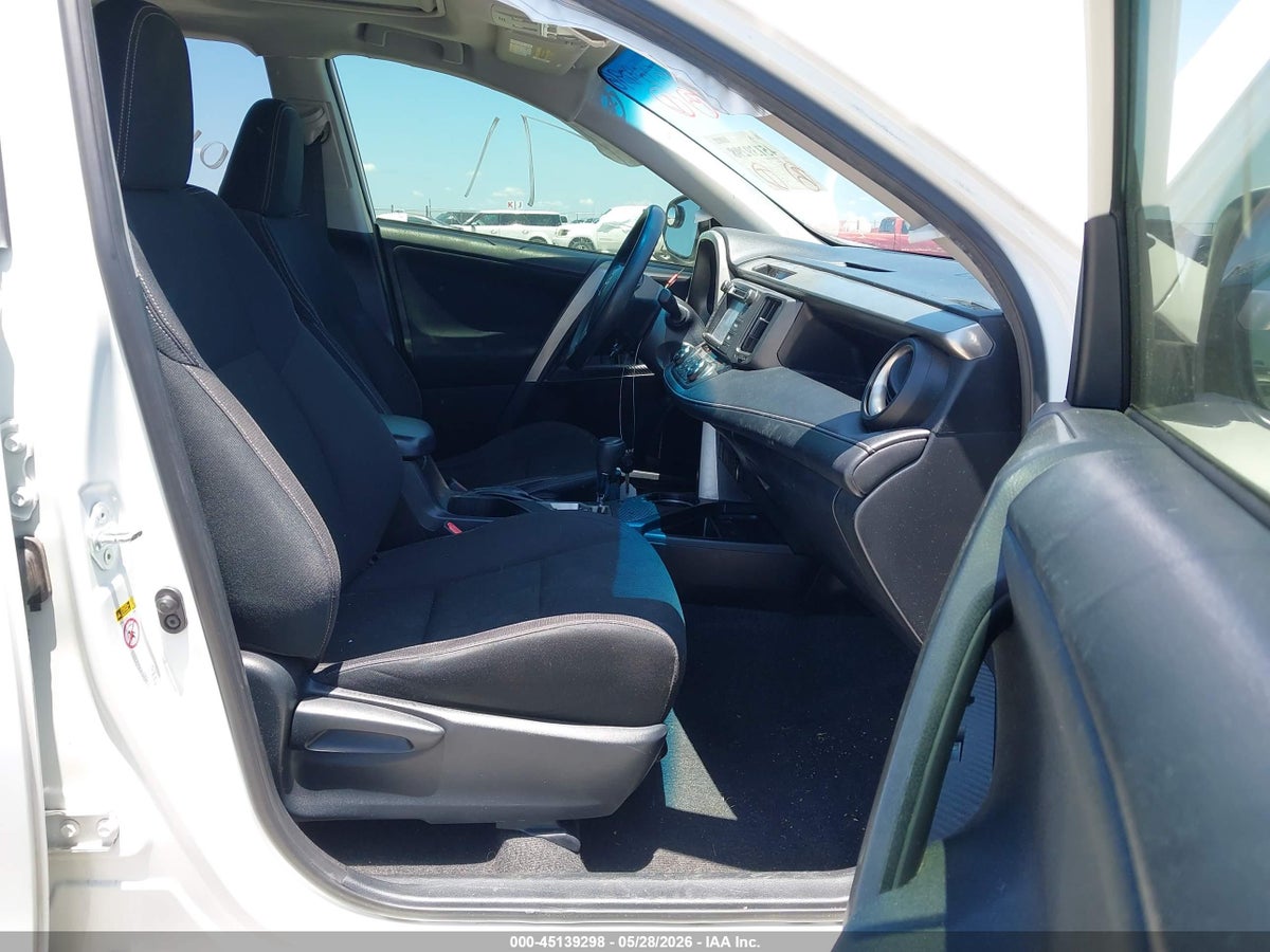 2015 TOYOTA RAV4 XLE — снимка 5