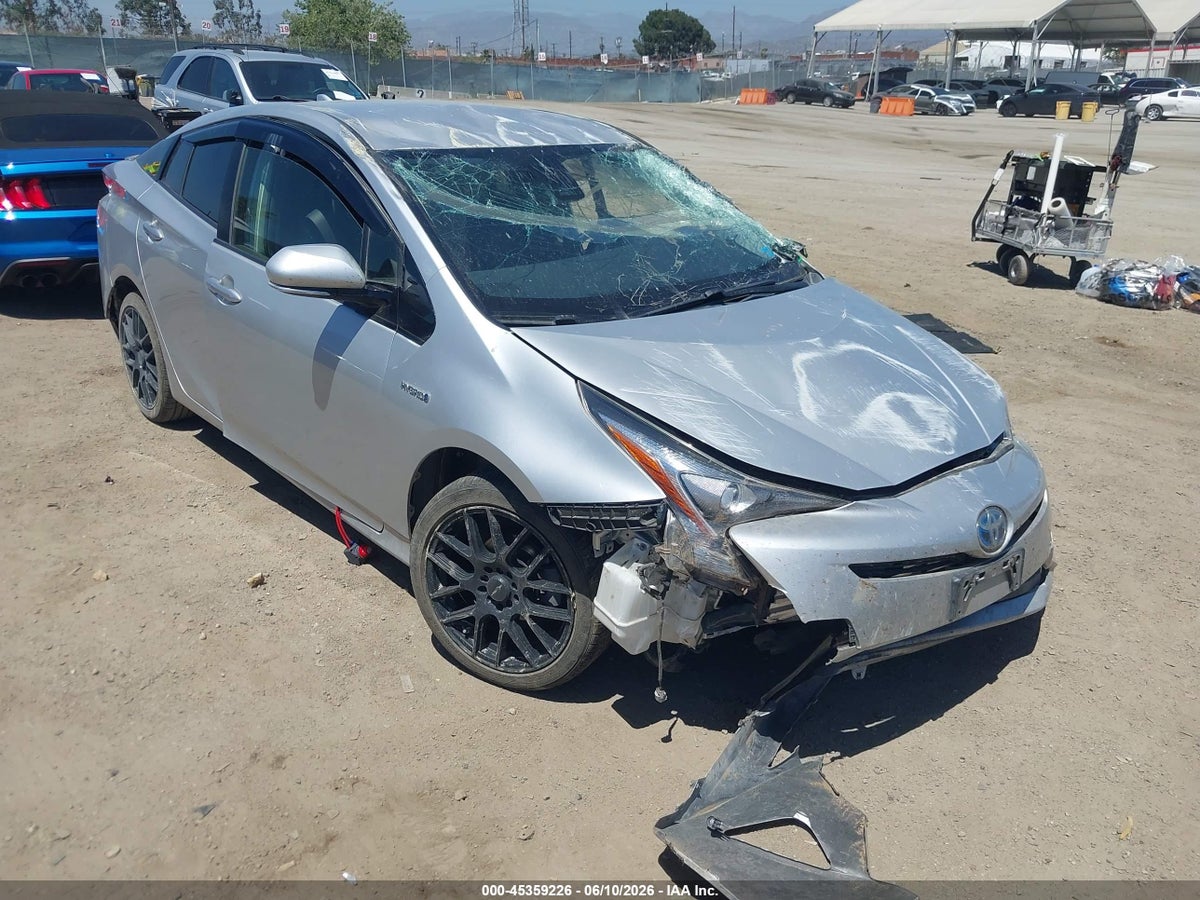 2016 TOYOTA PRIUS THREE TOURING