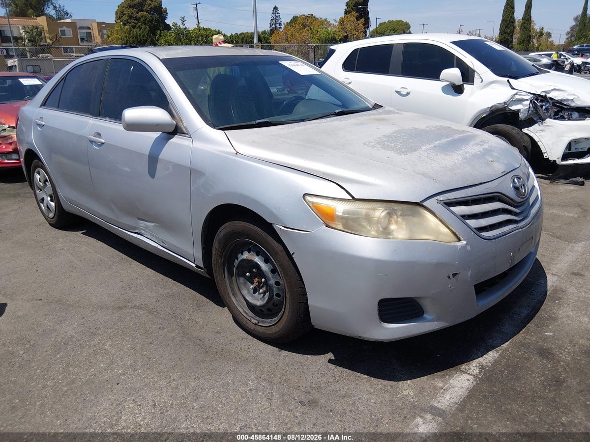 2011 TOYOTA CAMRY LE