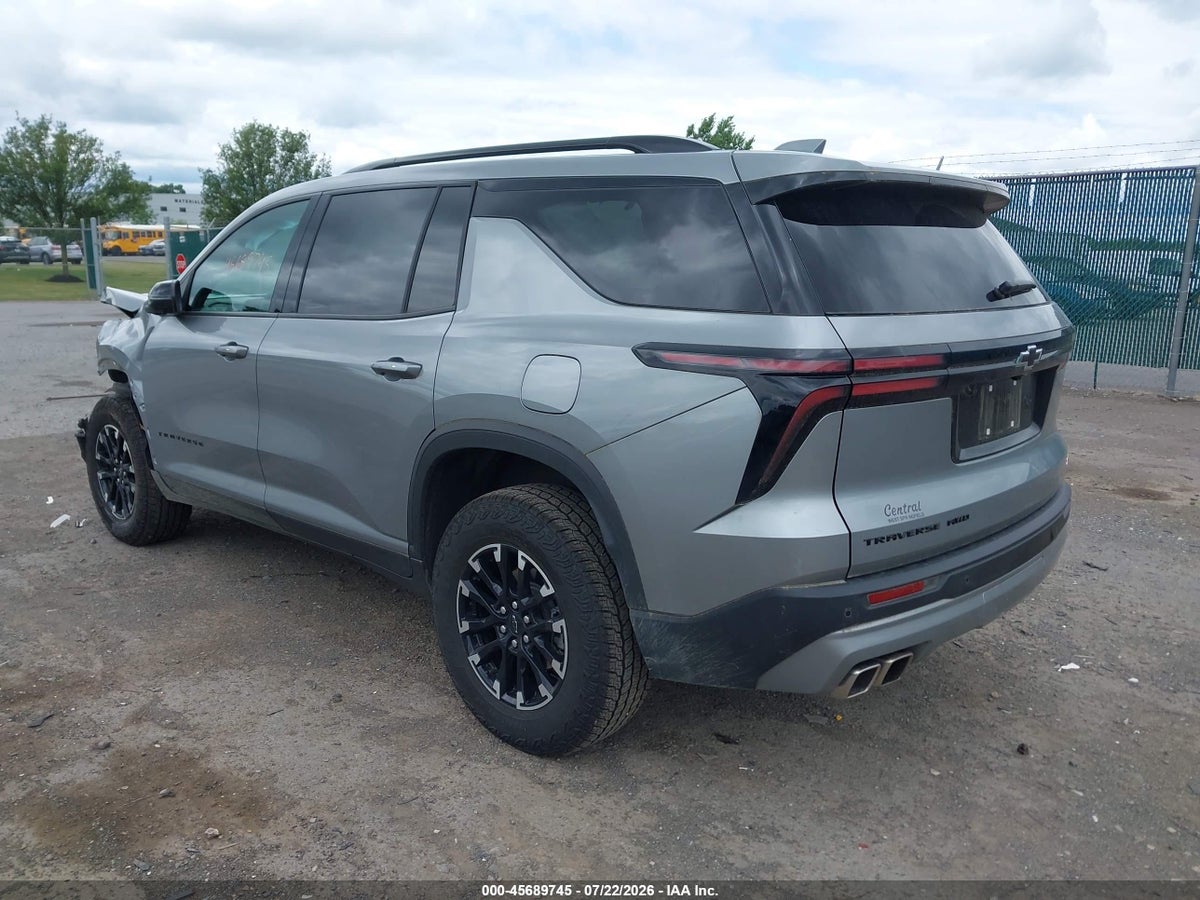 2025 CHEVROLET TRAVERSE AWD Z71 — снимка 3