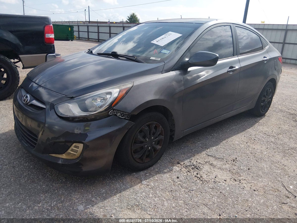 2013 HYUNDAI ACCENT GLS — снимка 2