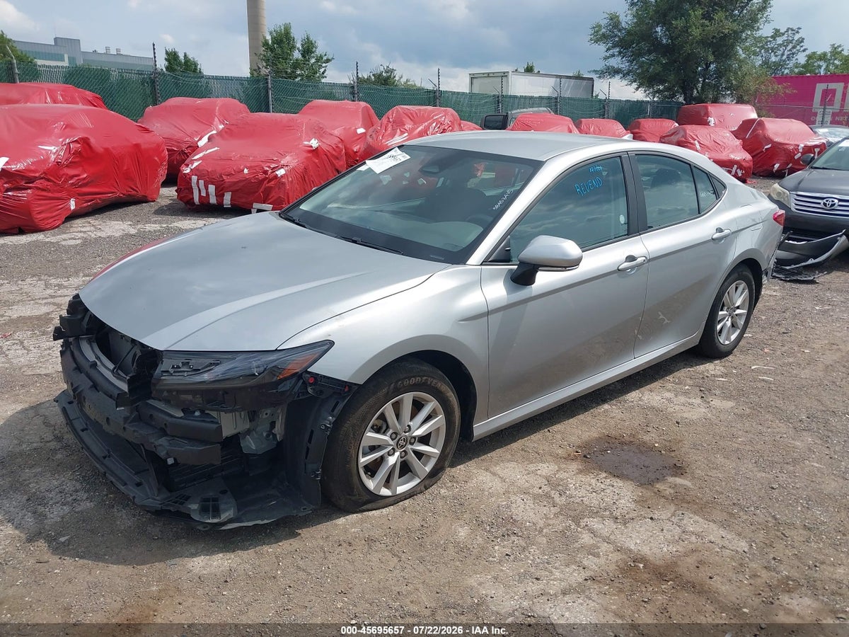2025 TOYOTA CAMRY LE — снимка 2
