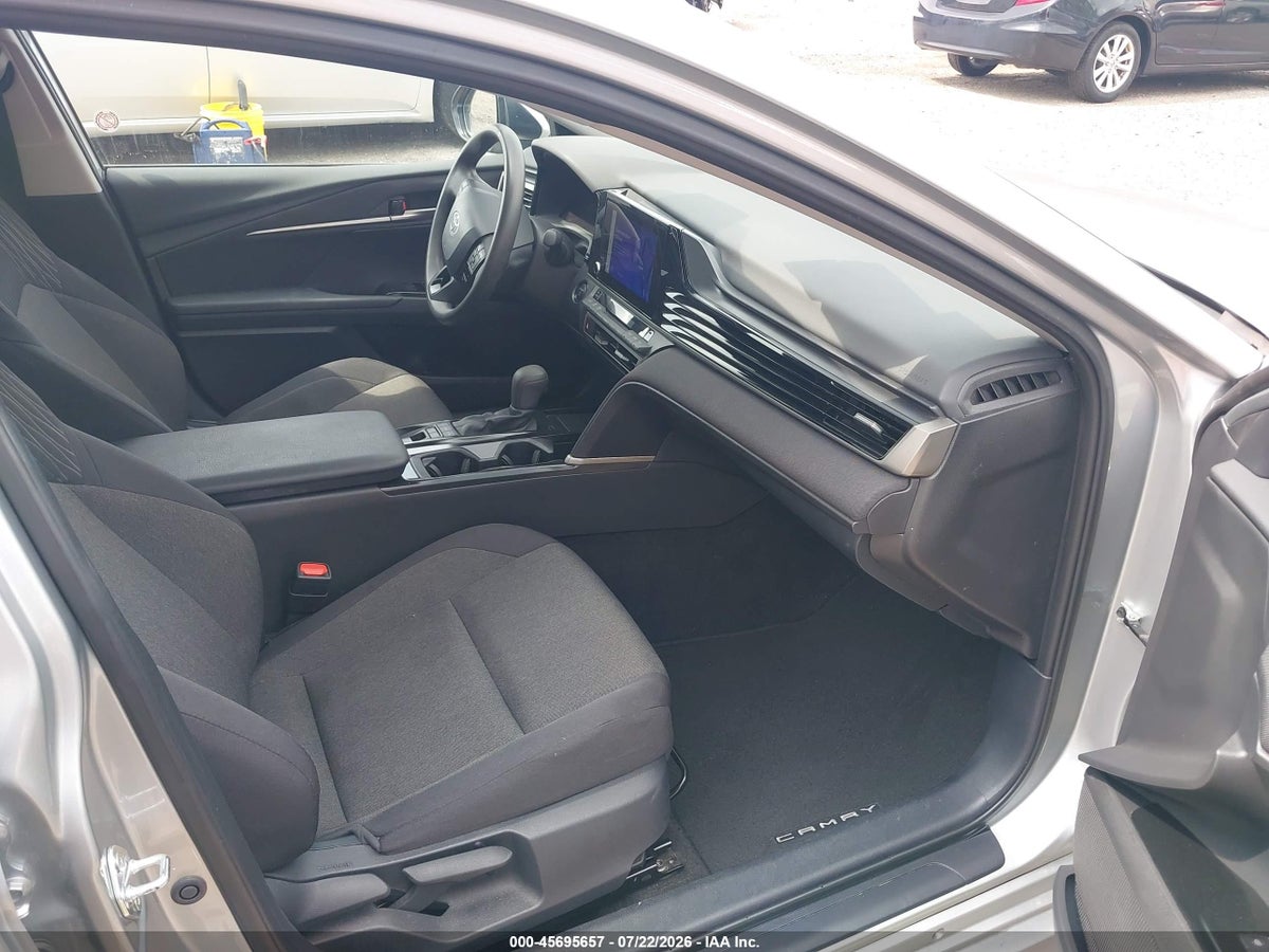 2025 TOYOTA CAMRY LE — снимка 5