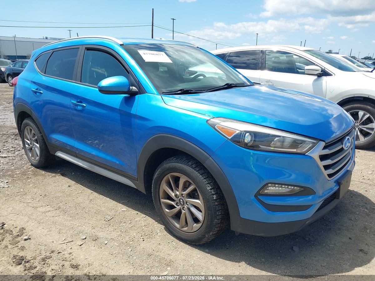 2017 HYUNDAI TUCSON SE