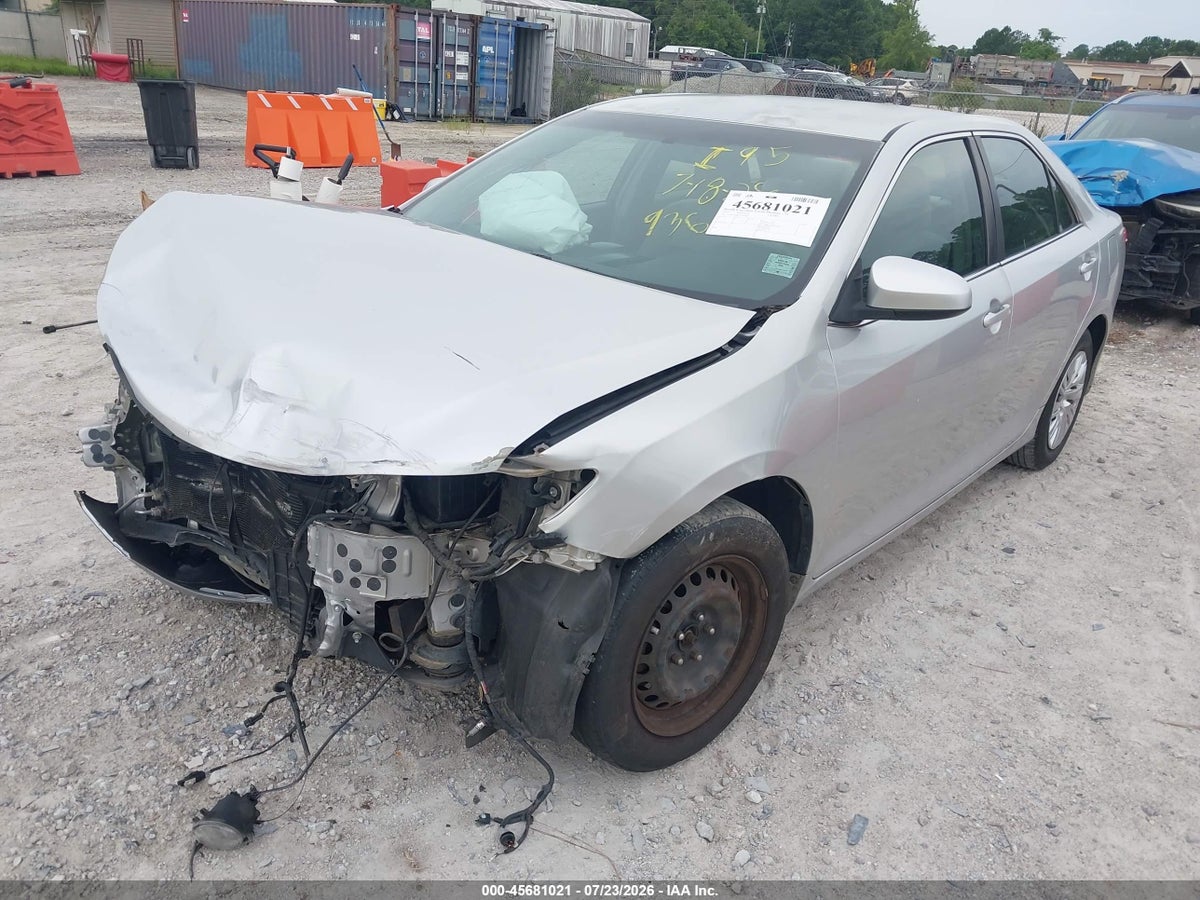 2012 TOYOTA CAMRY L — снимка 2