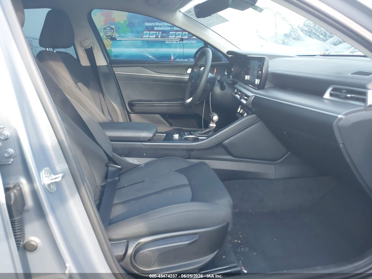 2023 KIA K5 LXS — снимка 5