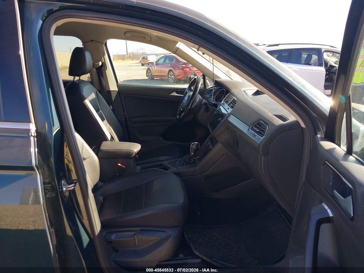 2018 VOLKSWAGEN TIGUAN 2.0T SE/2.0T SEL — снимка 5