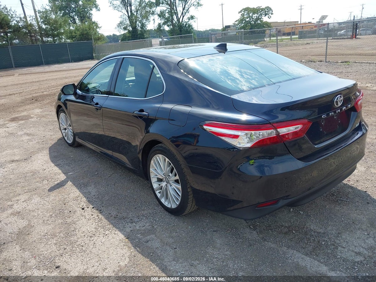 2019 TOYOTA CAMRY XLE — снимка 3