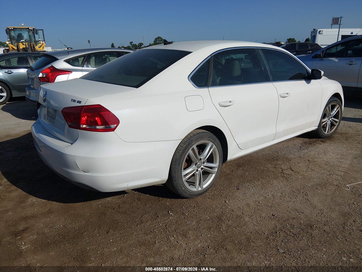 2014 VOLKSWAGEN PASSAT 1.8T SE — снимка 4