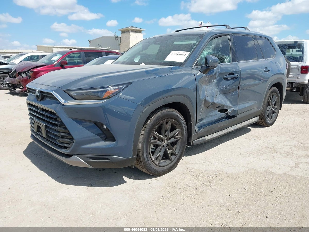 2026 TOYOTA GRAND HIGHLANDER LIMITED — снимка 2