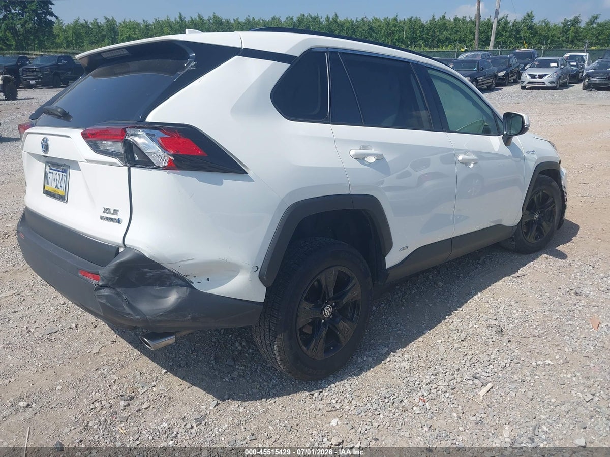 2021 TOYOTA RAV4 HYBRID XLE — снимка 4