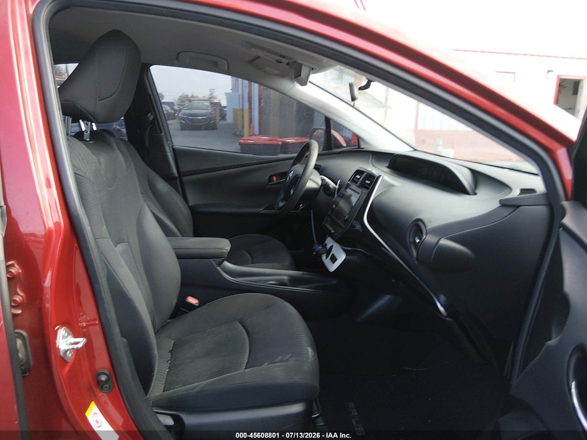 2016 TOYOTA PRIUS TWO — снимка 5