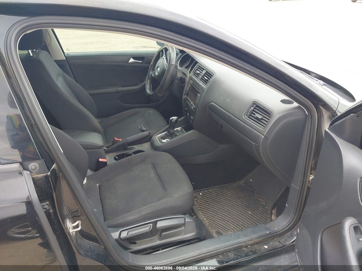 2015 VOLKSWAGEN JETTA 2.0L S — снимка 5