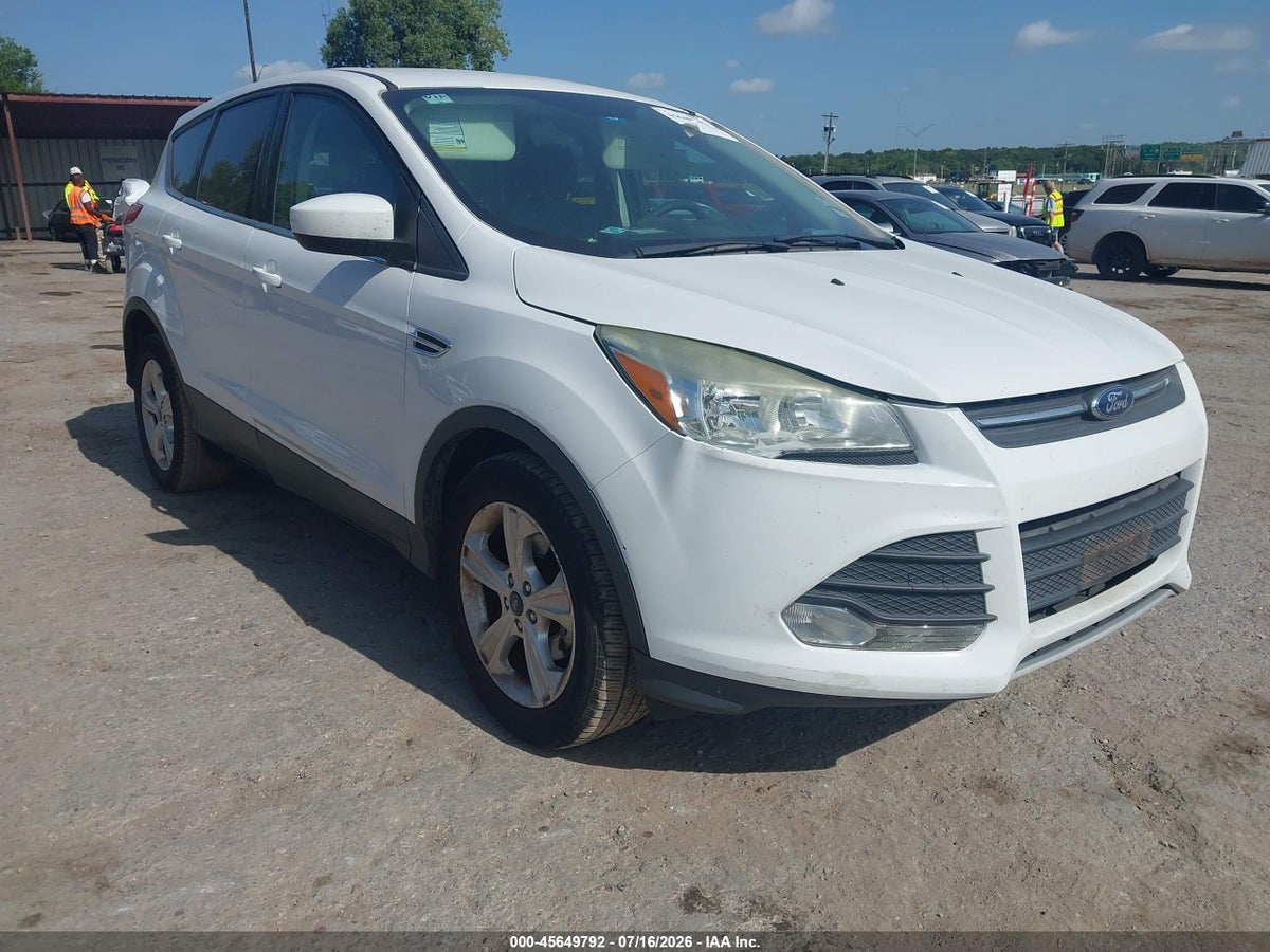 2016 FORD ESCAPE SE