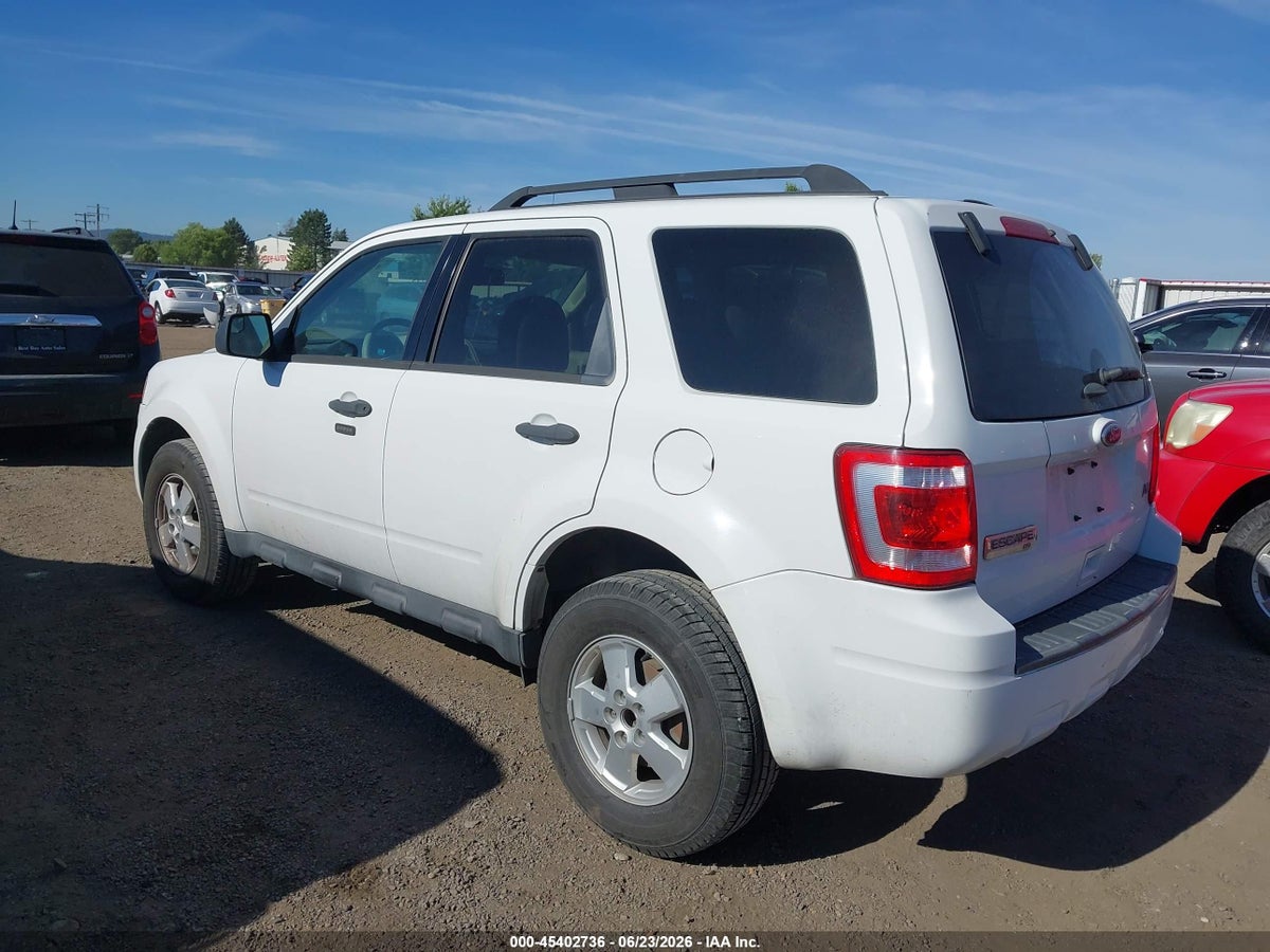 2011 FORD ESCAPE XLT — снимка 3