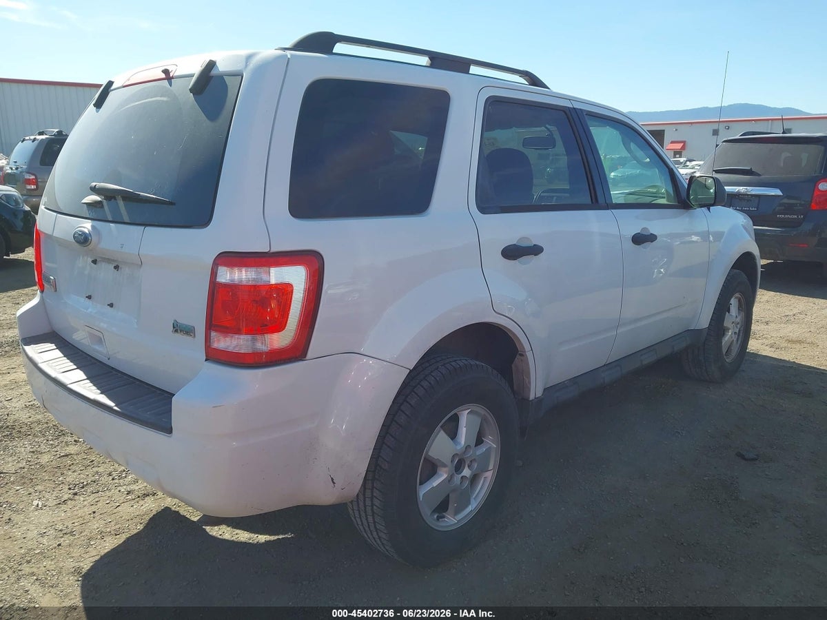 2011 FORD ESCAPE XLT — снимка 4