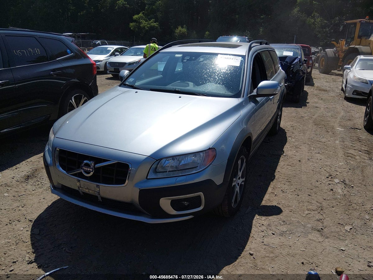 2013 VOLVO XC70 T6/T6 PLATINUM/T6 PREMIER PLUS — снимка 2