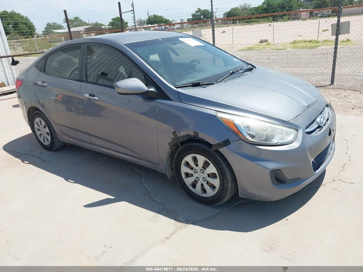 2016 HYUNDAI ACCENT SE